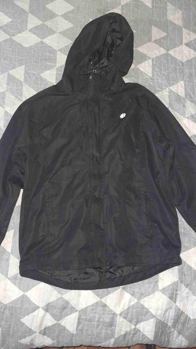 Cortaviento talla M marca mountain gear