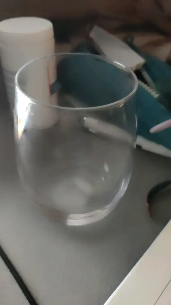 Vaso de vidrio transparente elegante
