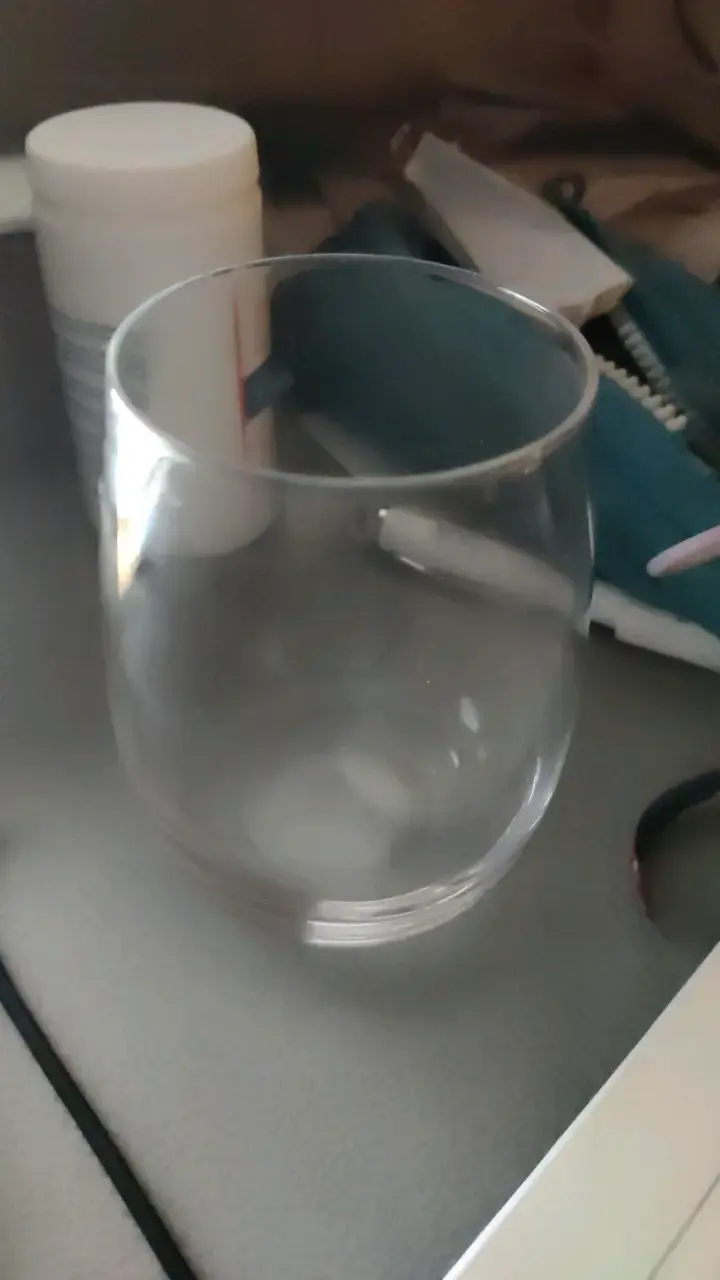 Vaso de vidrio transparente elegante - 2